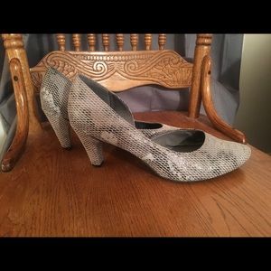 Tsubo Fifee D’Orsay Heels